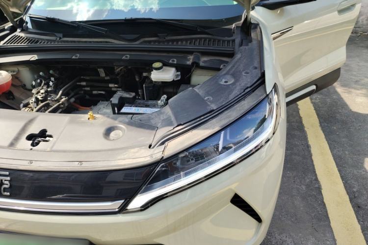 Used BYD Yuan UP 2024 401KM Beyond Edition Engine Bay Left