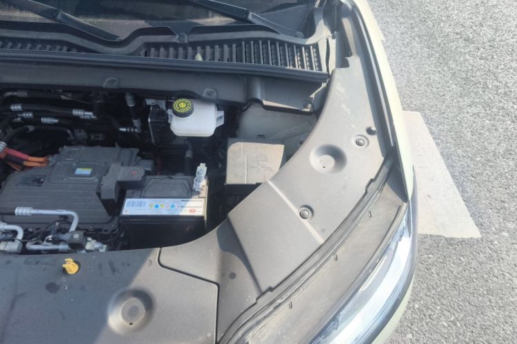 Used BYD Yuan UP 2024 401 km Active Version Engine Bay Left