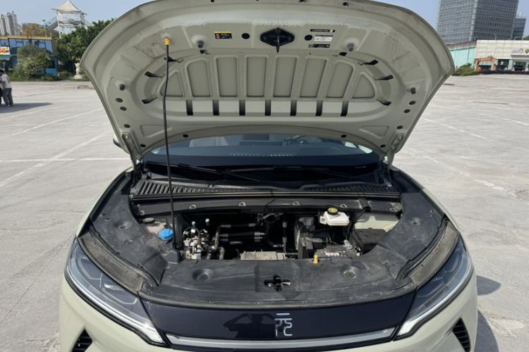 Used BYD Yuan UP 2024 401KM Leading Edition Engine Bay