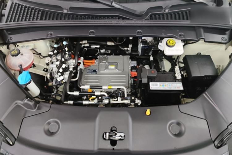 Used BYD Yuan UP 2024 401KM Leading Edition Engine Bay