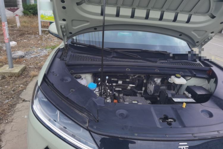 Used BYD Yuan UP 2024 401 km Active Version Engine Bay Right