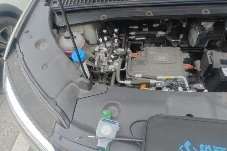 Used BYD Yuan UP 2024 401KM Leading Edition Engine Bay Right