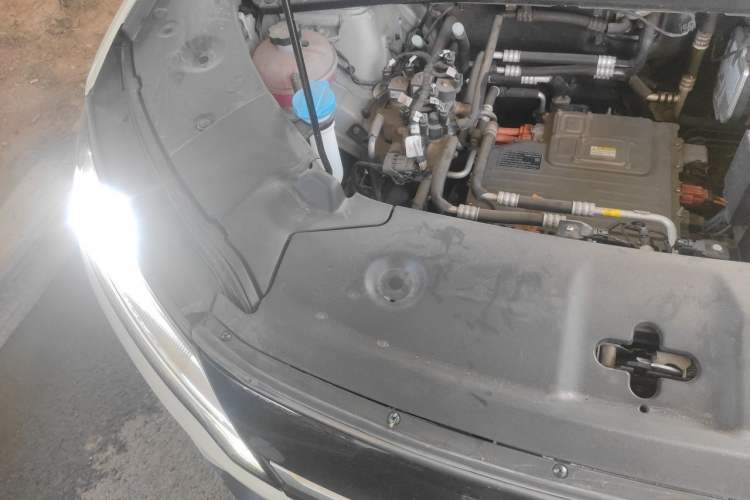 Used BYD Yuan UP 2024 401KM Leading Edition Engine Bay Right