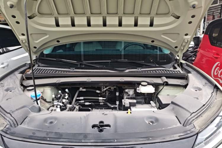 Used BYD Yuan UP 2024 401KM Leading Edition Engine Bay