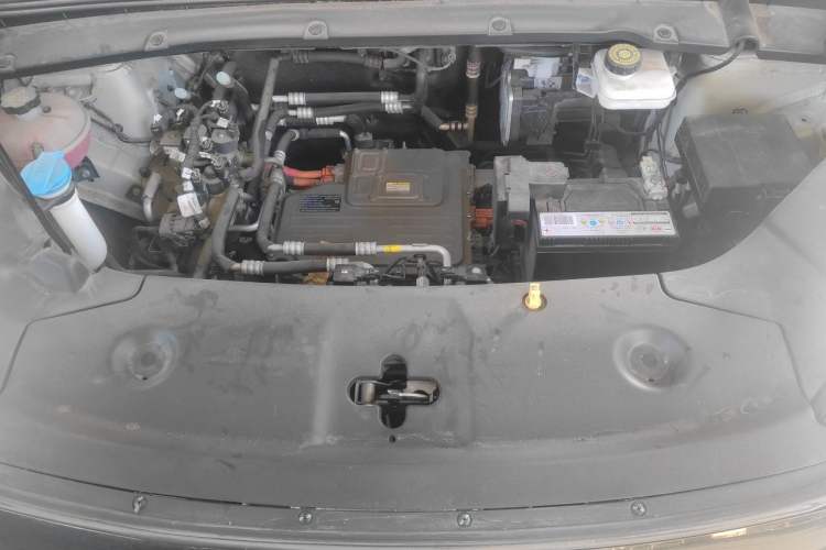 Used BYD Yuan UP 2024 401KM Leading Edition Engine Bay