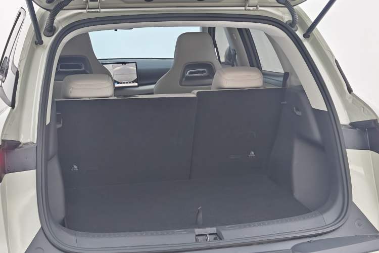 Used BYD Yuan UP 2024 401KM Leading Edition Exterior 11