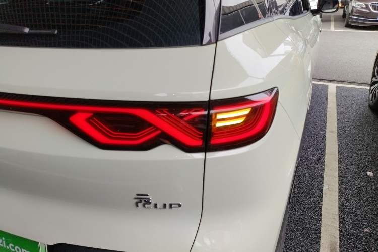 Used BYD Yuan UP 2024 301KM Leading Edition Exterior 2