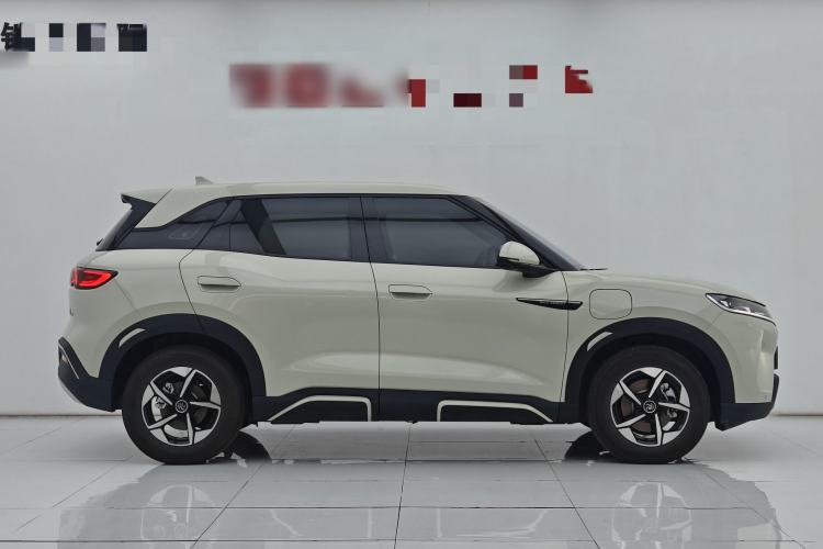 Used BYD Yuan UP 2024 401KM Leading Edition Exterior 3