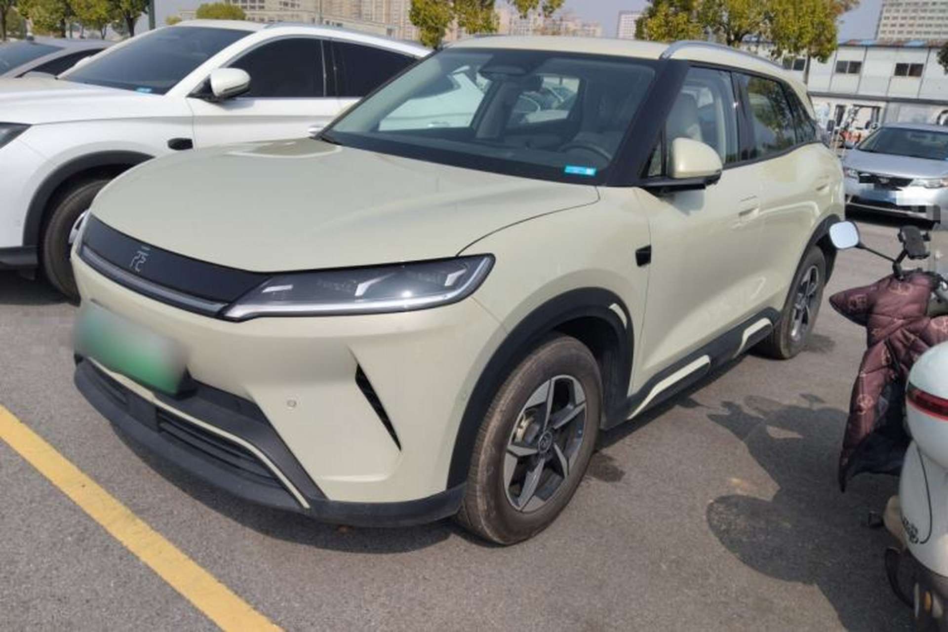 Used BYD Yuan UP 2024 401KM Beyond Edition Front Left 45 Deg