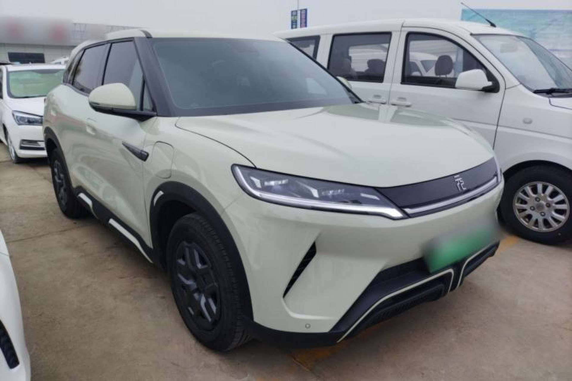Used BYD Yuan UP 2024 401 km Active Version Front Right 45 Deg
