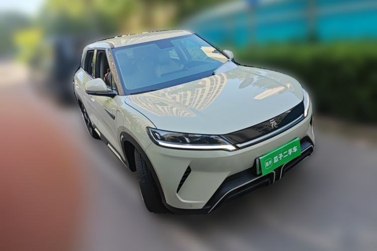 Used BYD Yuan UP 2024 401KM Leading Edition Front Right 45 Deg
