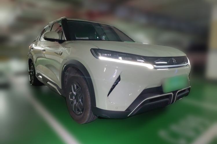 Used BYD Yuan UP 2024 401 km Active Version Front Right 45 Deg