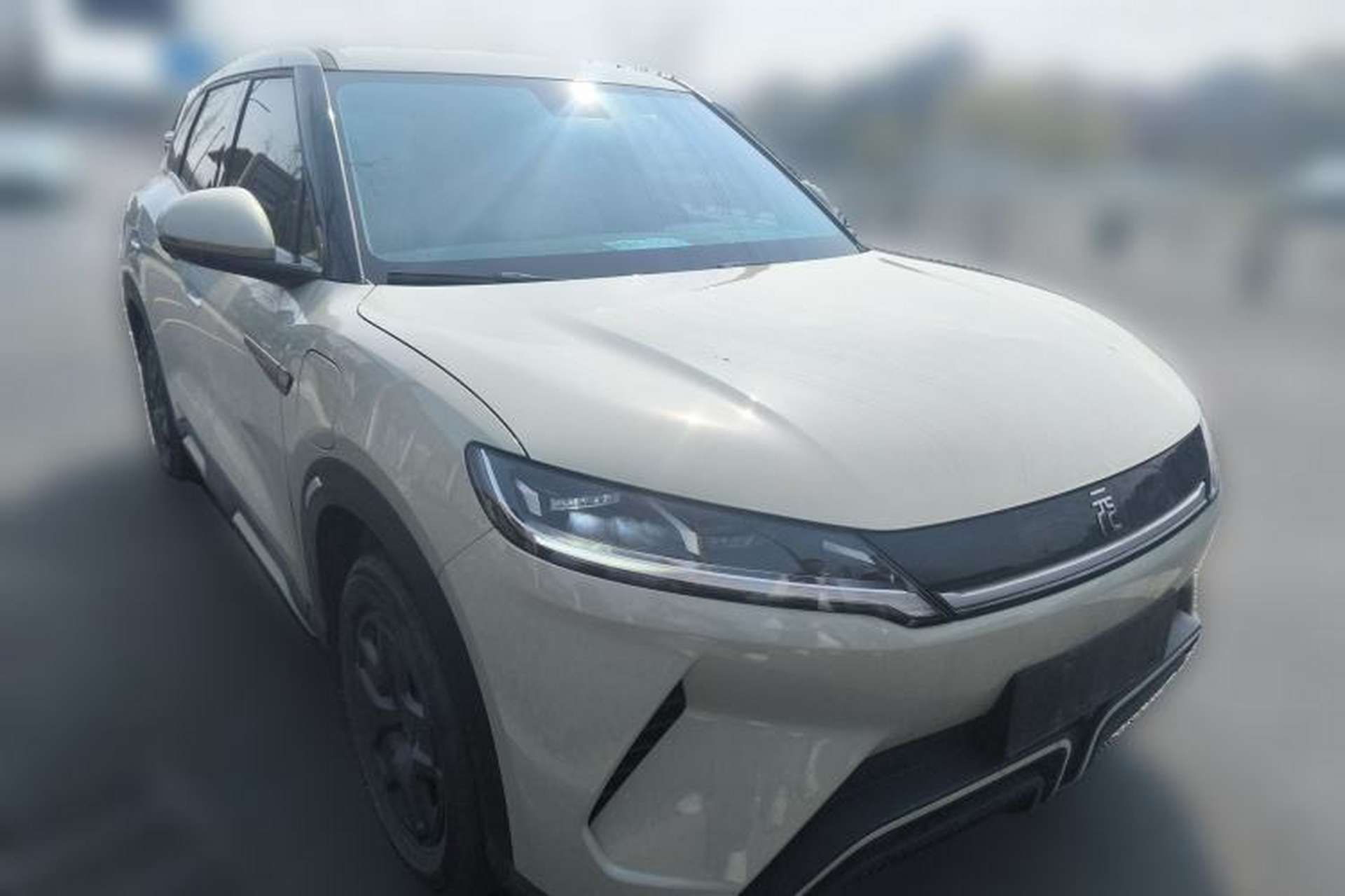 Used BYD Yuan UP 2024 401 km Active Version Front Right 45 Deg