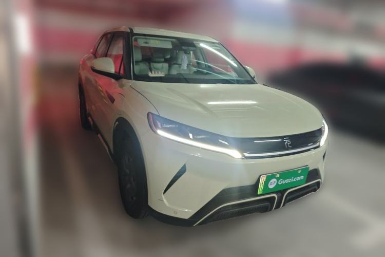 Used BYD Yuan UP 2024 401 km Active Version Front Right 45 Deg