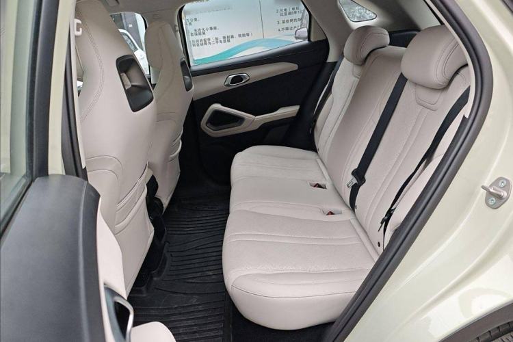 Used BYD Yuan UP 2024 401KM Beyond Edition Interior 3