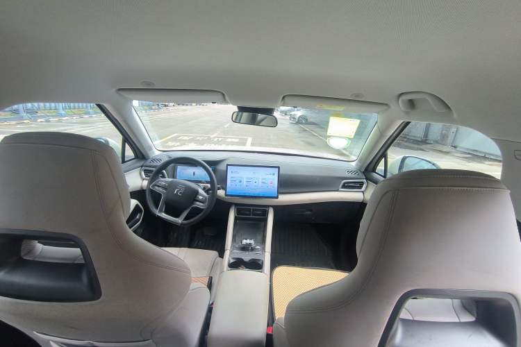 Used BYD Yuan UP 2024 401KM Leading Edition Interior 5