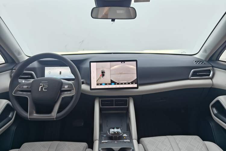 Used BYD Yuan UP 2024 401KM Leading Edition Interior 5