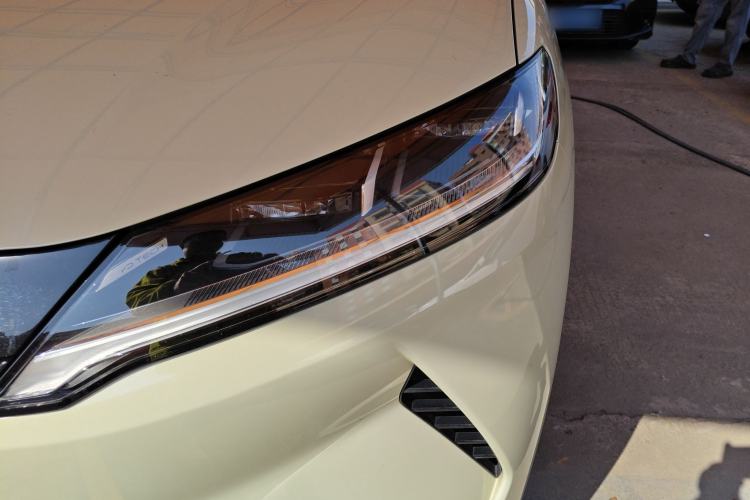 Used BYD Yuan UP 2024 401 km Active Version Left Front Headlight