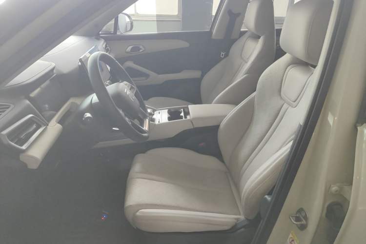 Used BYD Yuan UP 2024 401KM Beyond Edition Left Front Seat