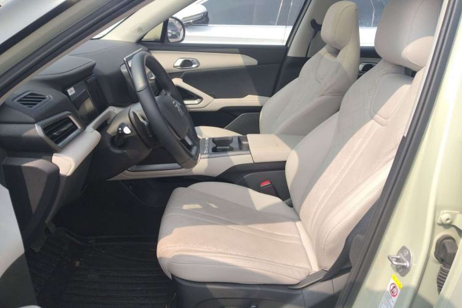Used BYD Yuan UP 2024 401KM Beyond Edition Left Front Seat