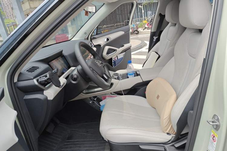 Used BYD Yuan UP 2024 401 km Active Version Left Front Seat