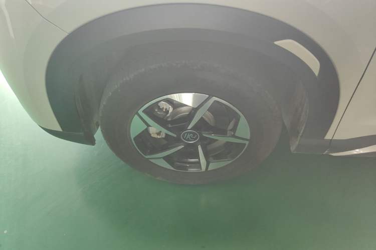 Used BYD Yuan UP 2024 401KM Beyond Edition Left Front Wheel Hub