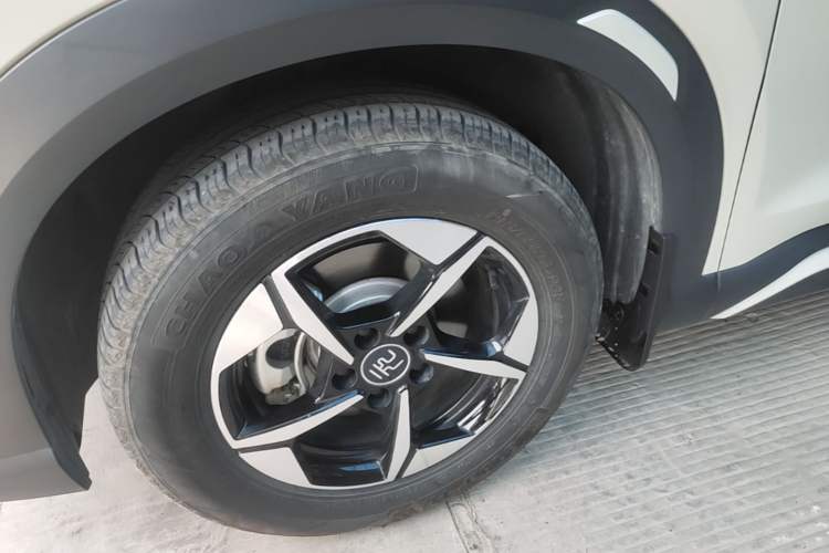 Used BYD Yuan UP 2024 401KM Beyond Edition Left Front Wheel Hub