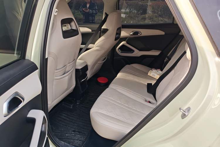 Used BYD Yuan UP 2024 401 km Active Version Left Rear Seat