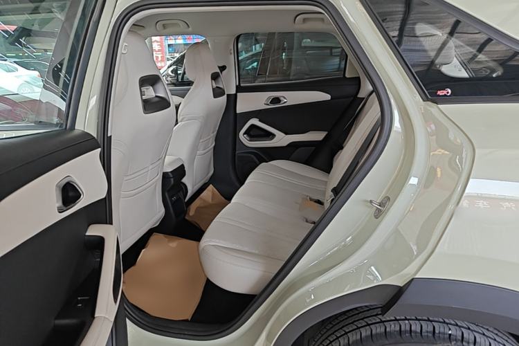 Used BYD Yuan UP 2024 401 km Active Version Left Rear Seat