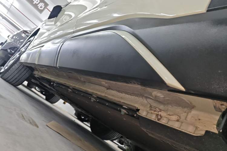 Used BYD Yuan UP 2024 401 km Active Version Left Side Sill