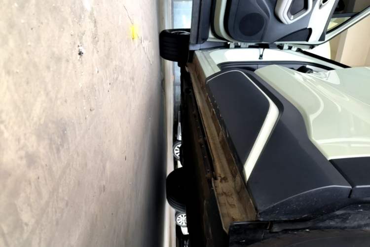 Used BYD Yuan UP 2024 401KM Leading Edition Left Side Sill
