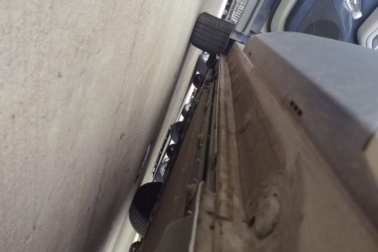 Used BYD Yuan UP 2024 401 km Active Version Left Side Sill