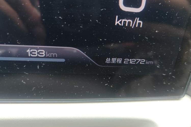 Used BYD Yuan UP 2024 401KM Leading Edition Odometer Close Up