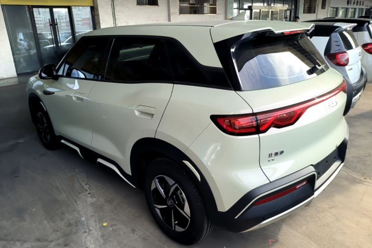 Used BYD Yuan UP 2024 401KM Leading Edition Rear Left 45 Deg