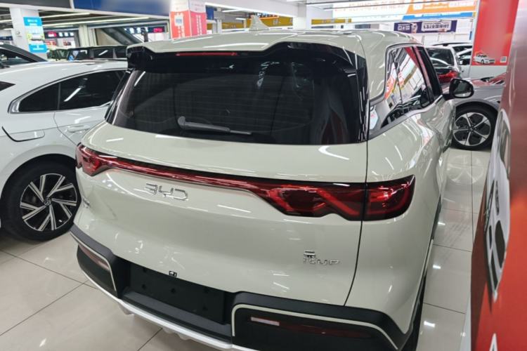 Used BYD Yuan UP 2024 401KM Leading Edition Rear Right 45 Deg