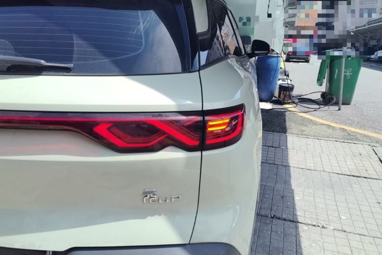Used BYD Yuan UP 2024 401KM Beyond Edition Right Rear Taillight
