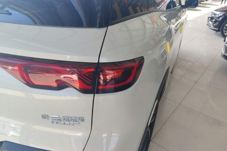 Used BYD Yuan UP 2024 401KM Beyond Edition Right Rear Taillight