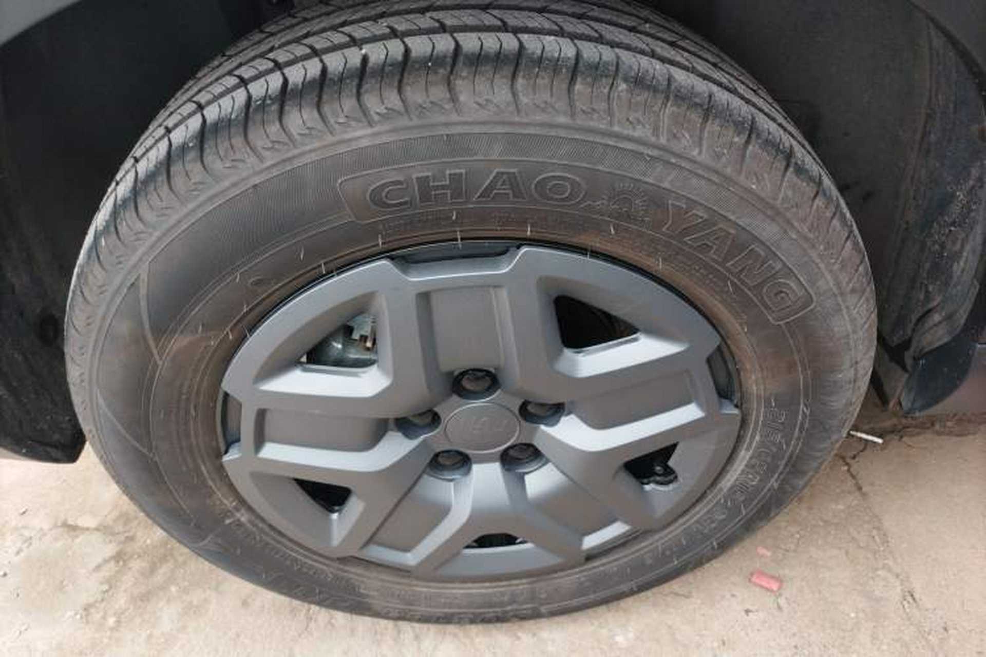 Used BYD Yuan UP 2024 401 km Active Version Right Rear Wheel Hub