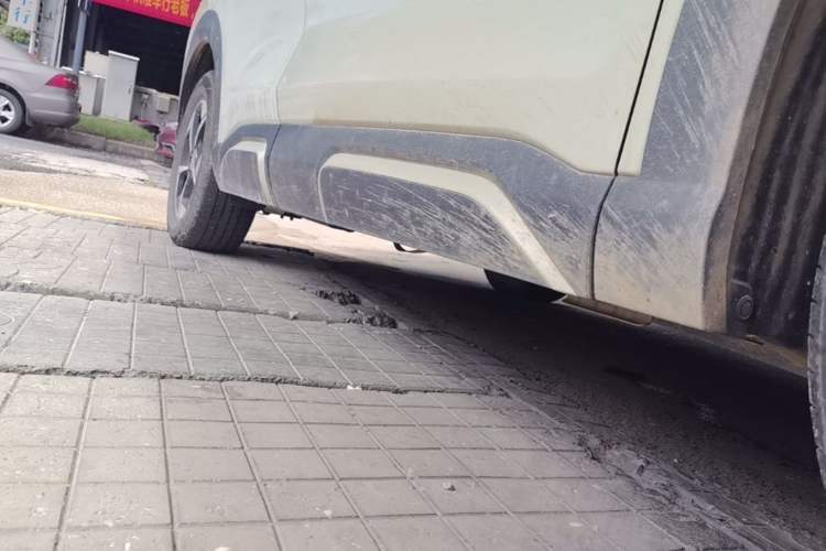 Used BYD Yuan UP 2024 401KM Beyond Edition Right Side Sill