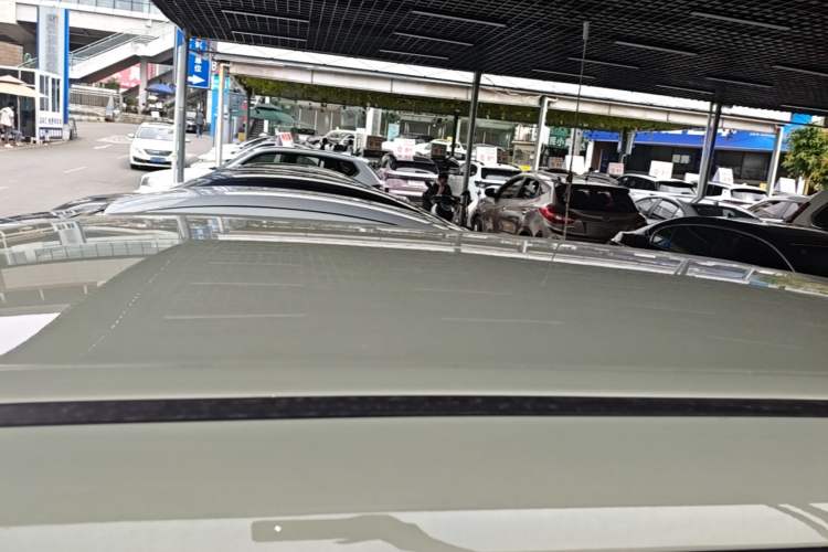 Used BYD Yuan UP 2024 401KM Leading Edition Roof