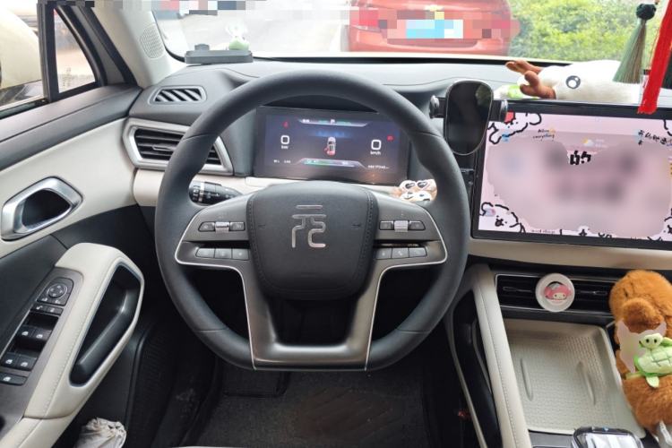 Used BYD Yuan UP 2024 401KM Leading Edition Steering Wheel