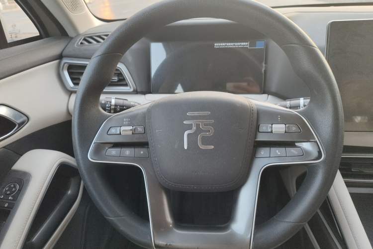 Used BYD Yuan UP 2024 401KM Leading Edition Steering Wheel