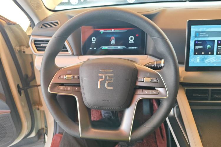 Used BYD Yuan UP 2024 401 km Active Version Steering Wheel