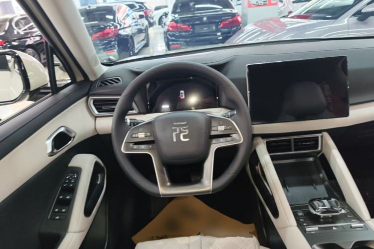 Used BYD Yuan UP 2024 401KM Leading Edition Steering Wheel