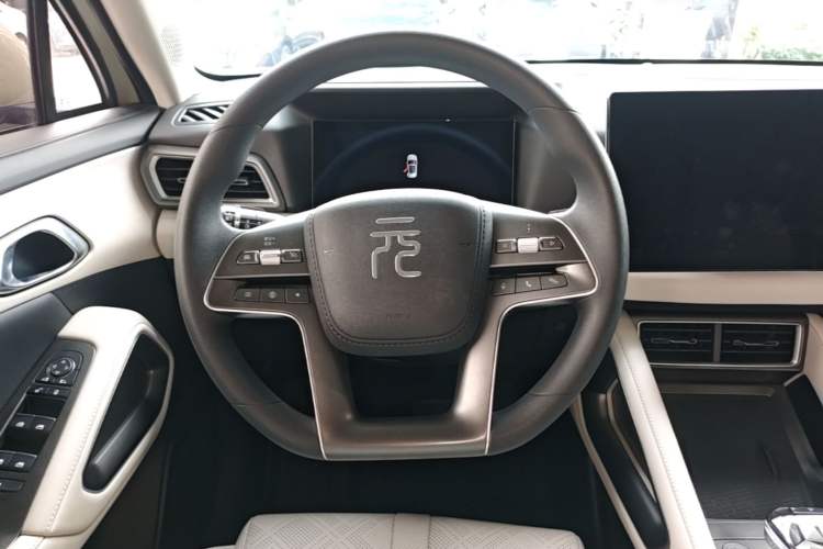 Used BYD Yuan UP 2024 401KM Leading Edition Steering Wheel