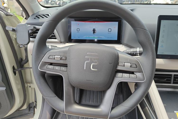 Used BYD Yuan UP 2024 401 km Active Version Steering Wheel