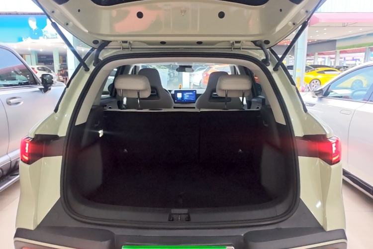 Used BYD Yuan UP 2024 401KM Leading Edition Trunk
