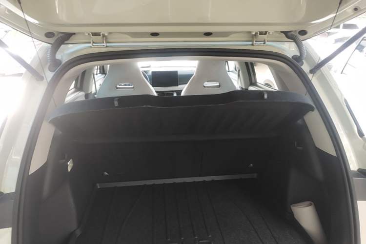 Used BYD Yuan UP 2024 401KM Beyond Edition Trunk