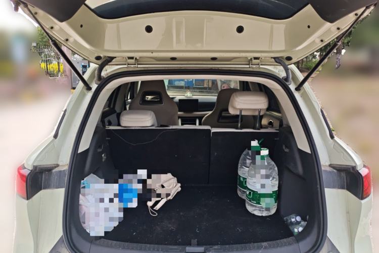 Used BYD Yuan UP 2024 401 km Active Version Trunk