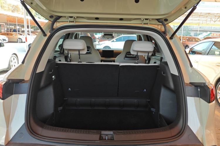 Used BYD Yuan UP 2024 401 km Active Version Trunk